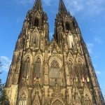 Er leuchtet in der Sonne, als wäre er aus purem Gold.